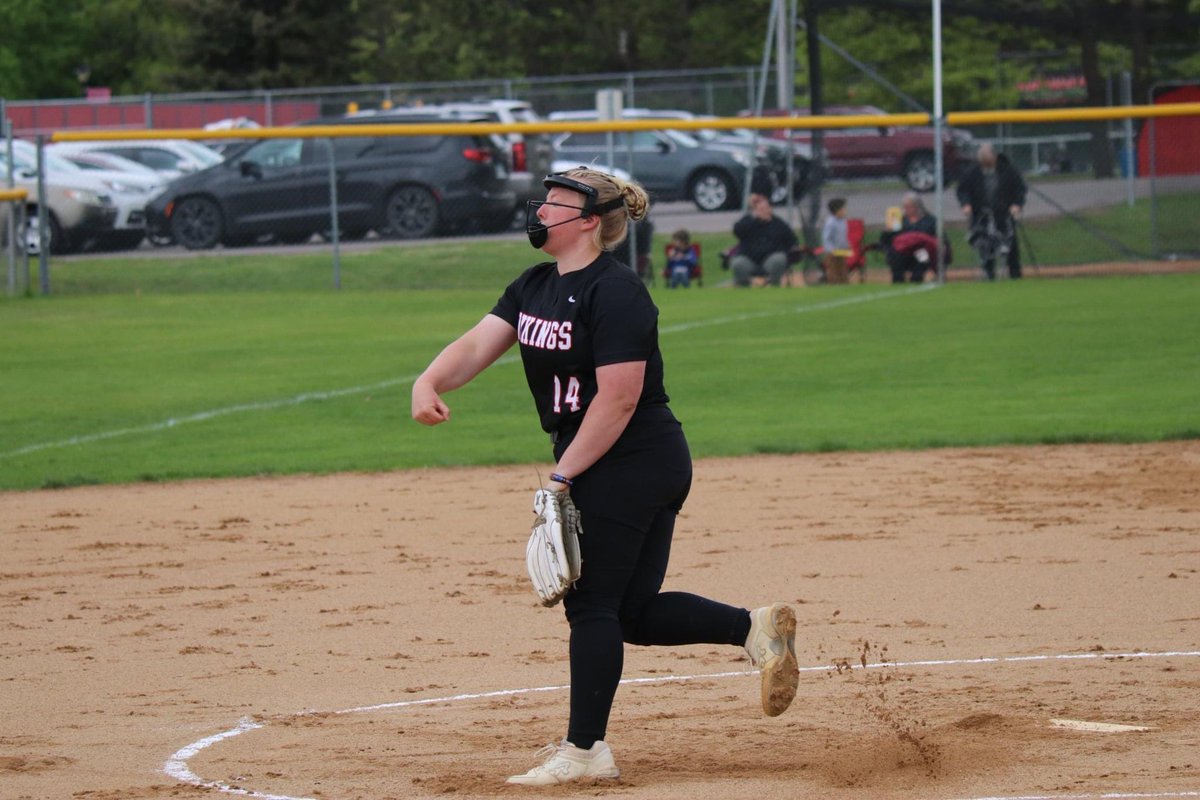 CoachCrudo's tweet photo. COMMITTED! Congrats to our captain @HannahBernier4 on her commitment to continue her education and softball career at St. Kates University! St. Kates is a D3 private college in the MIAC. She plans on studying Physical Therapy and we expect a similar 3.97 GPA :). We are so proud! https://t.co/h3qCeYncuc