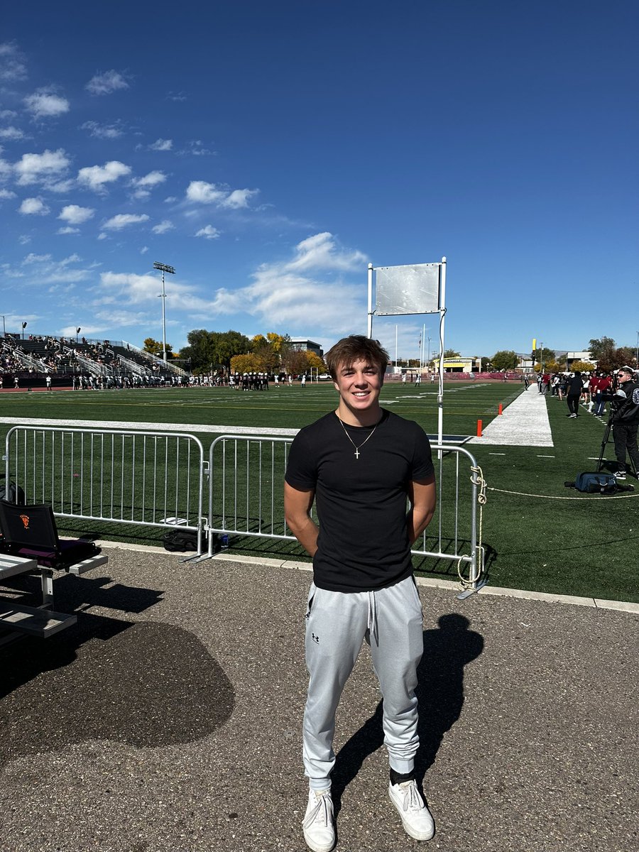 LTgrahamSLH's tweet photo. Thank you coach  @CoachKochevar @Coach_Wikre @nic_braaten for having me out for the @CMUMavsFootball homecoming game. It was a great game https://t.co/21naToDKVb