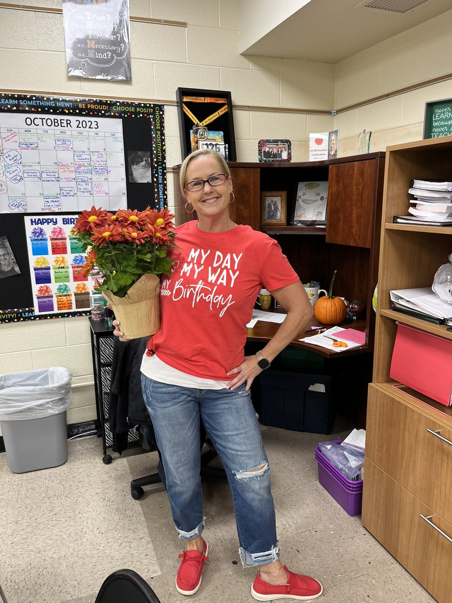 Wishing a wonderful birthday to our amazing Instructional Coach, Katie Durbin!!! We are blessed to have you here at Claude Huyck. Let’s show Ms. Durbin some love on today.