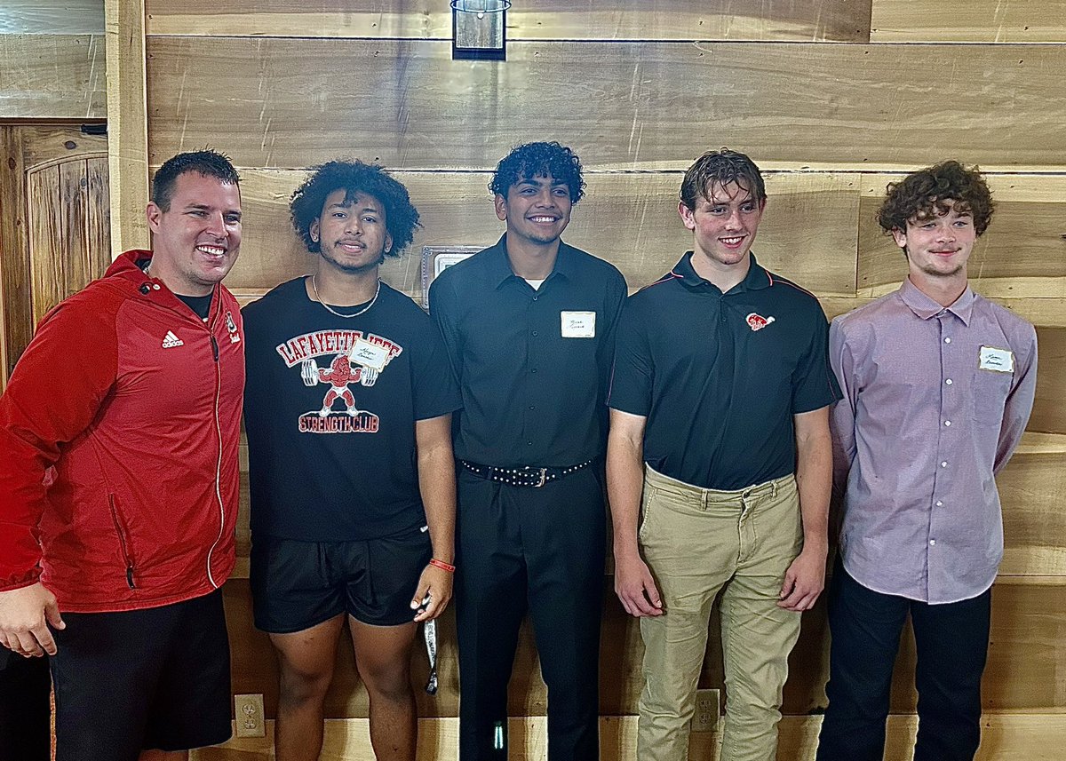 Proud of these <a href="/LJBronchoFB/">Lafayette Jeff Football</a> seniors.  Multi-sport <a href="/JeffAthletics/">Broncho Athletics</a> athletes that are getting it done on the field and off of the field.  Great to honor them at the Golden Broncho dinner tonight. #AGNB #LJ4L 

<a href="/LillardMicah/">Micah 🌟</a> @youngkc22 <a href="/lance_crowder/">lance crowder</a> and Gabe Brandenburg.