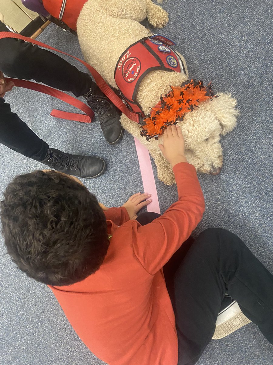traceyfcps's tweet photo. Always great to visit with Zoey, Charlie, Otis &amp; Giuseppe #MiESExpressions https://t.co/cenHRfItRM