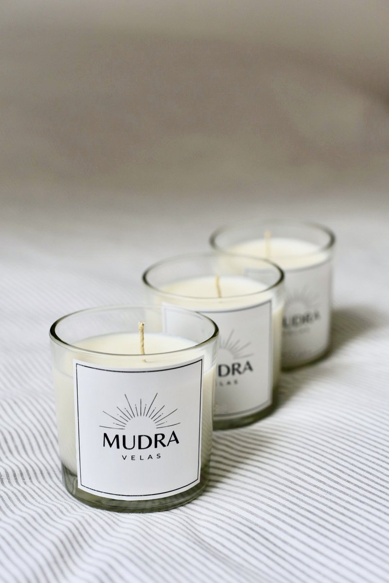 m1ca3la_'s tweet photo. hola amigos de tweety 🤍 empecé este emprendimiento con mucho amor en medio de este caos de país. Les agradezco la difusión. En ig estoy como mudra_velas https://t.co/rmaj9uiKCe