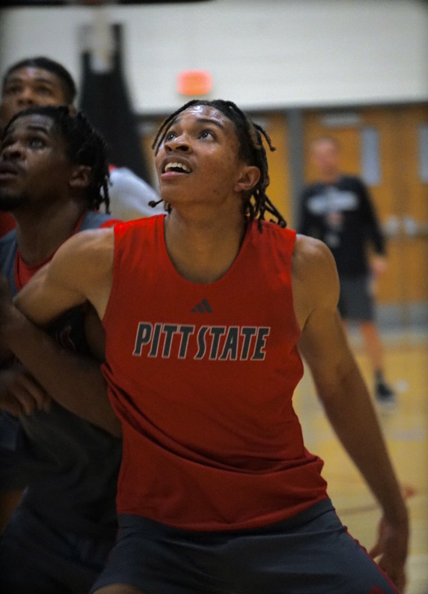 GorillasMBB's tweet photo. In the zone. 🦍 #oagaag https://t.co/aD4Aoc1QSp