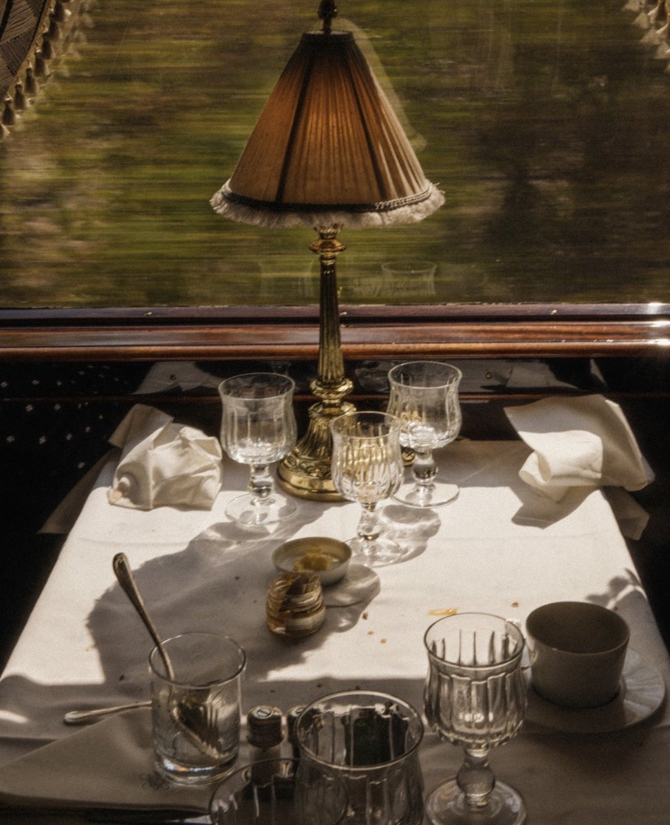 A sure sign of an afternoon well spent. Lunch remains a lavish affair, with menus reminiscent of the original dining opulence of a time gone by.

#TheArtOfBelmond #VeniceSimplonOrientExpress