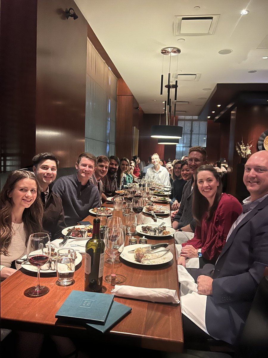 No better time than #ACG2023 for @UNMC_GIHEP fellows & graduates and @UNMCIMResidency residents to share a meal together. ⭐️ 13 posters ⭐️ 2 presidential poster awards ⭐️ 1 presidential presentation award #ProudPD #UNMCIM