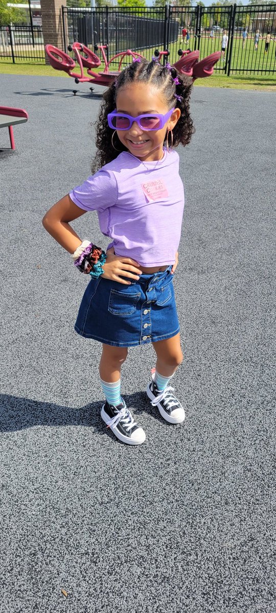 Making healthy choices! <a href="/CounselorFrutos/">Ashley Frutos</a> #RedRibbonWeek #geanchored