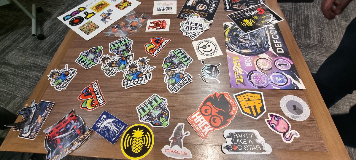 d4rkm4tter (Mike Spicer) tweet media