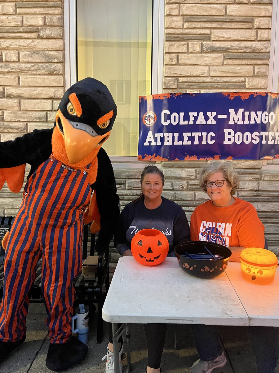 CM Boosters handed out over 600 pencils &amp; candies during the Colfax Halloween Walk. <a href="/CM_Activities/">Colfax-Mingo Activities</a> <a href="/ColfaxMingoHS/">COLFAX MINGO CSD</a>