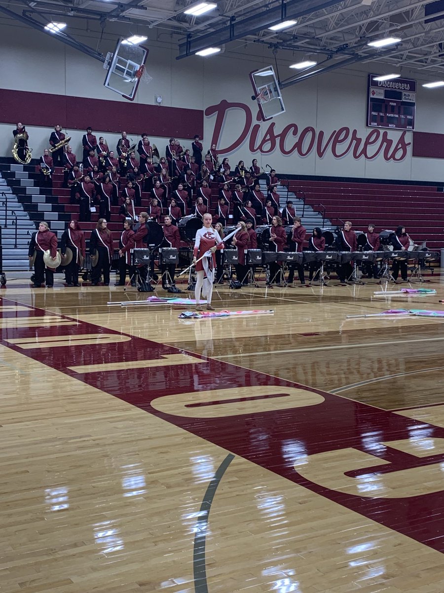 tkwapnioski's tweet photo. The final ⁦@DiscovererWay⁩ ⁦@hsbandguy⁩ band concert tonight.  Another awesome performance by a group of Discoverer Students doing it the DiscovererWay 👏👏👏👏👏 https://t.co/OmXJ3GVvW5