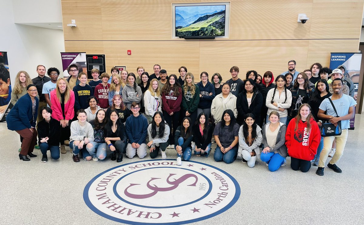 MrsDouglas_CCS's tweet photo. CCS' FIRST Advanced Learning Opportunities Day! 5 highschools, 4 representatives (AP CollegeBoard/NCSSM/CEC) LOTS of learning and #cornellnotetaking ab adv. opportunities! #onechatham https://t.co/cgvcU3gVqR