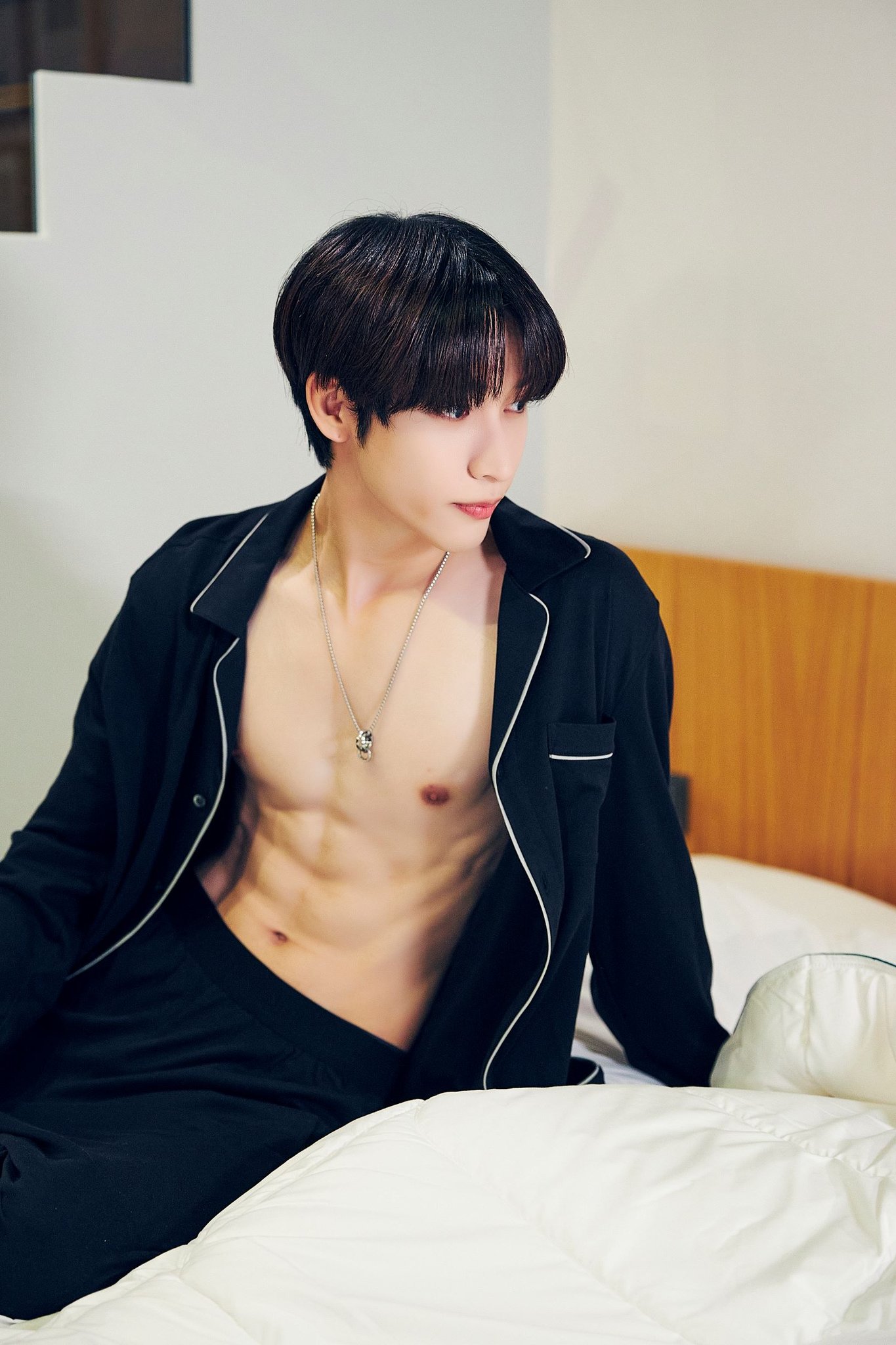 XユーザーのLegendary Kpop Abs ♂️さん: 「2664. Nine