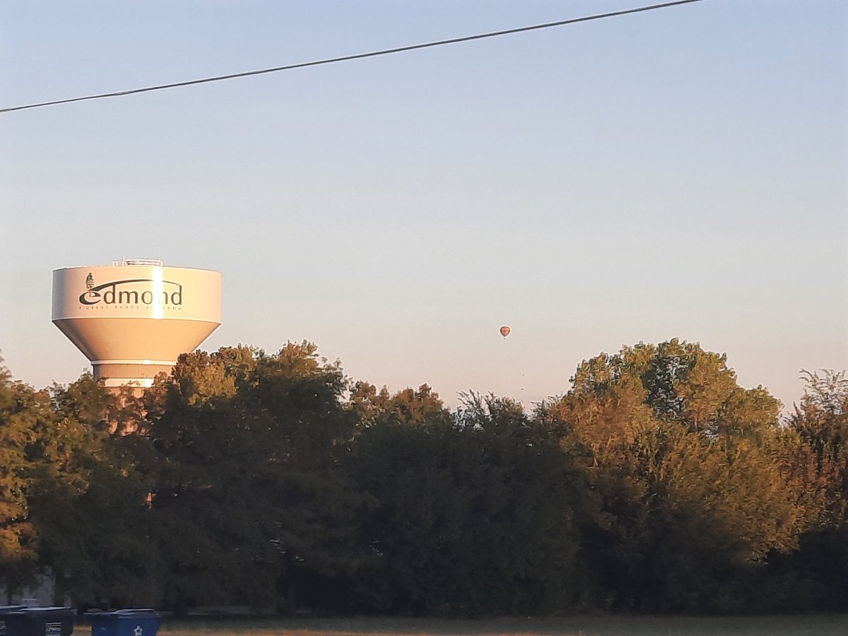 treephys's tweet image. Message me if we are connected and you want an invite code.