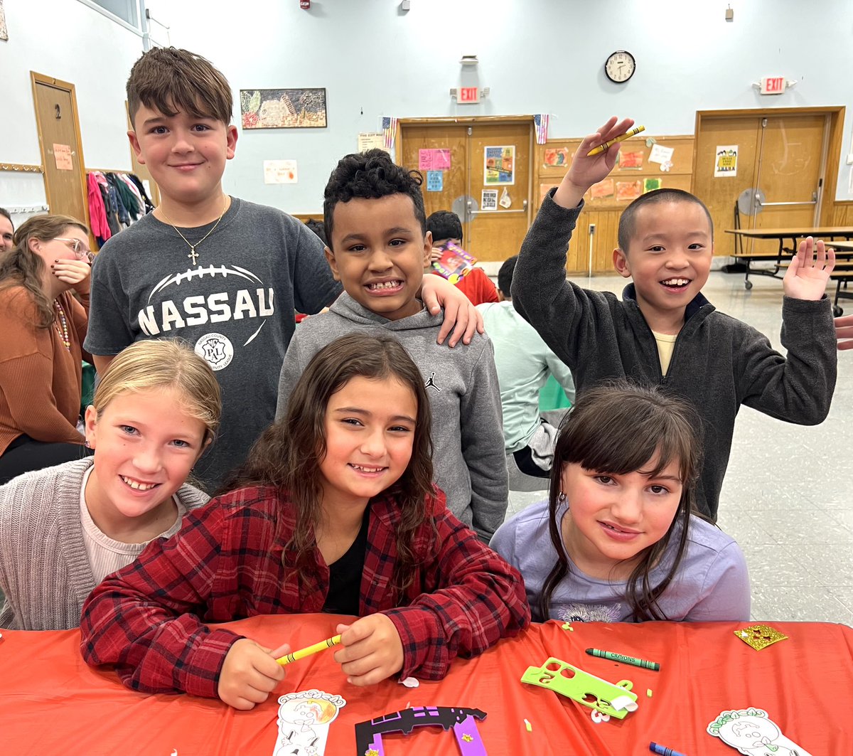 BGreenSchool's tweet photo. The REACH students @BGreenSchool were joined by some of their “buddies” to have some Fall fun!  They all enjoyed Fall crafts, activities and treats together. https://t.co/yvOPSEcY0O