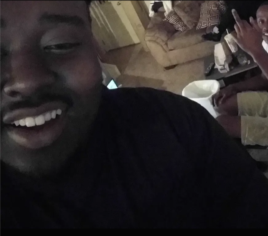 WhoIsKJean's tweet photo. Face. https://t.co/GyNdCpngyP