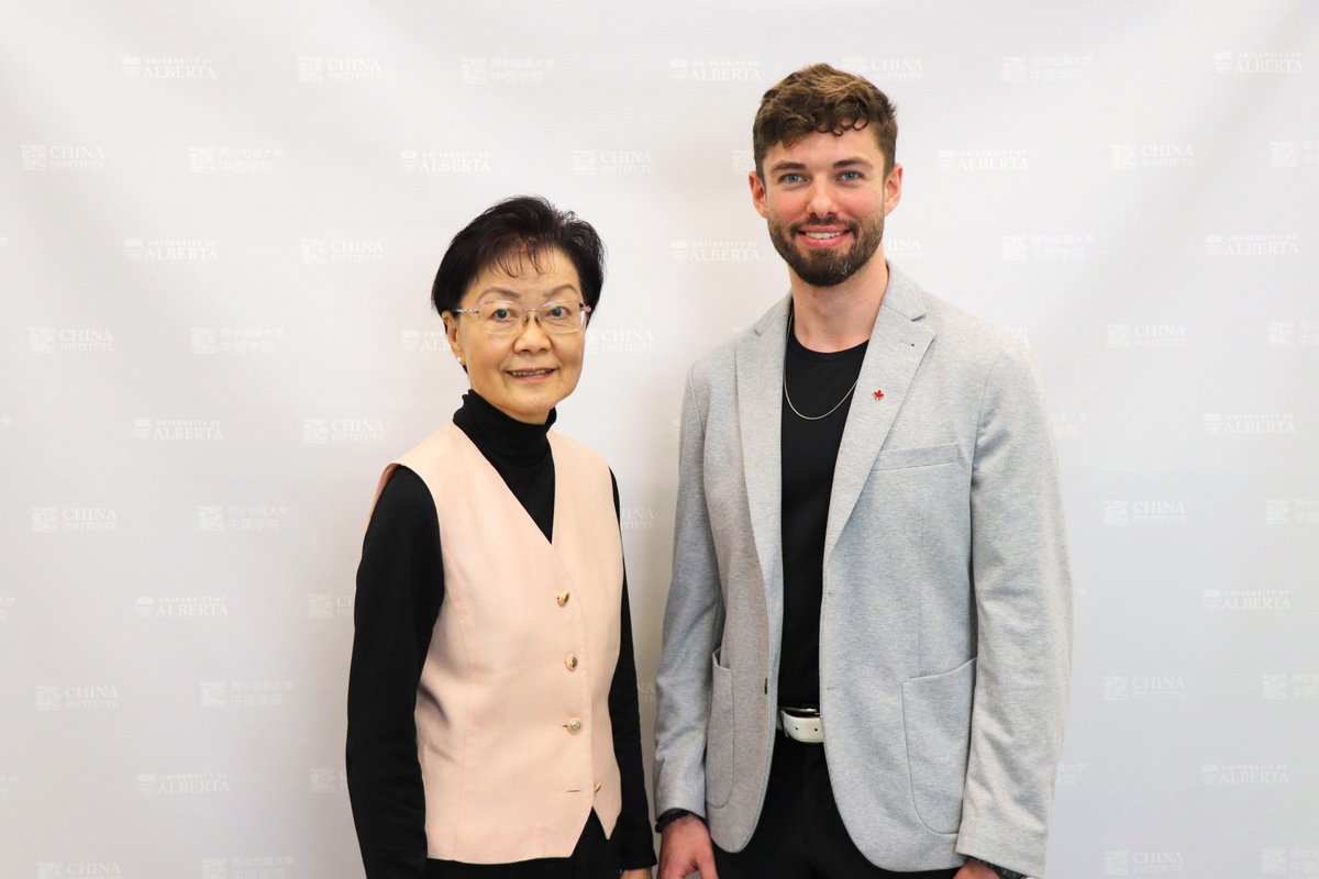 New podcast episode! Helen Cheung shares stories from her book and exhibition, "Mercantile Mobility: Chinese Merchants in Western Canada". 🇨🇦🇨🇳
Listen now at: bitly.ws/YqEW
#ualberta #canadianhistory