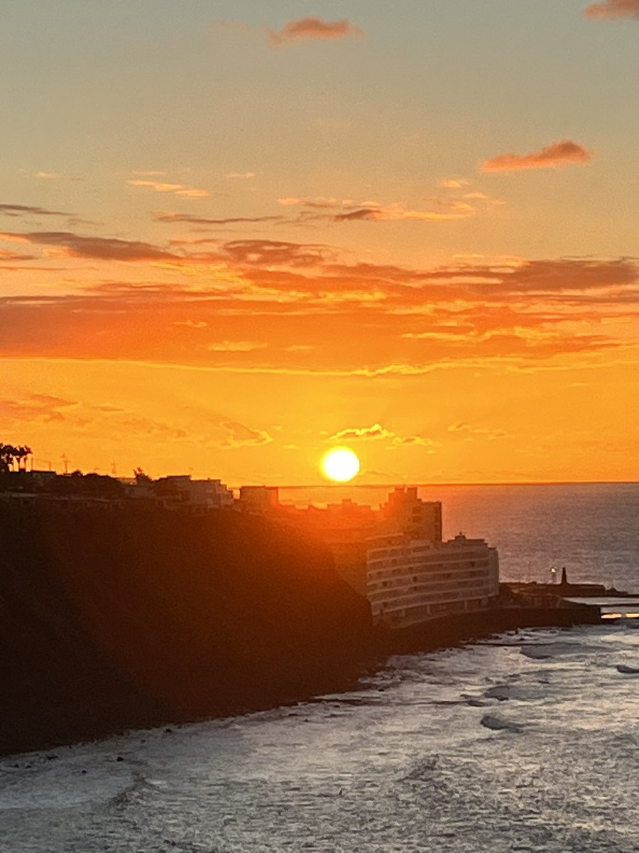 NGSaid98's tweet photo. Últimas en casa 🧡☁️ https://t.co/pzCHZutIqU