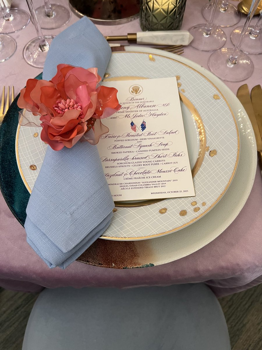 Emily Goodin tweet media