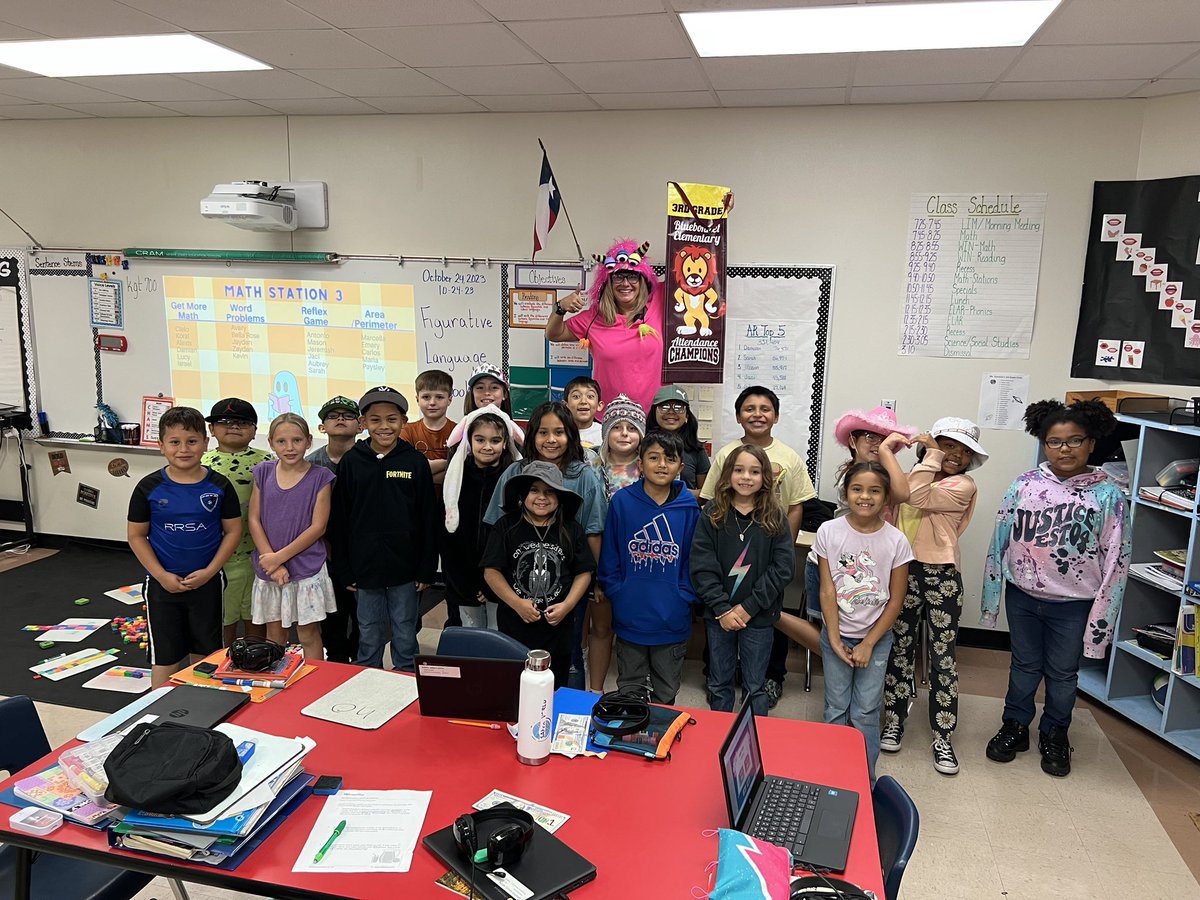 BluebonnetLions's tweet photo. Mrs Sanchez’s 3rd grade class showed up for our attendance challenge.  This class had 98%! Congratulations 🎊🎉 https://t.co/eCydqRIUdk