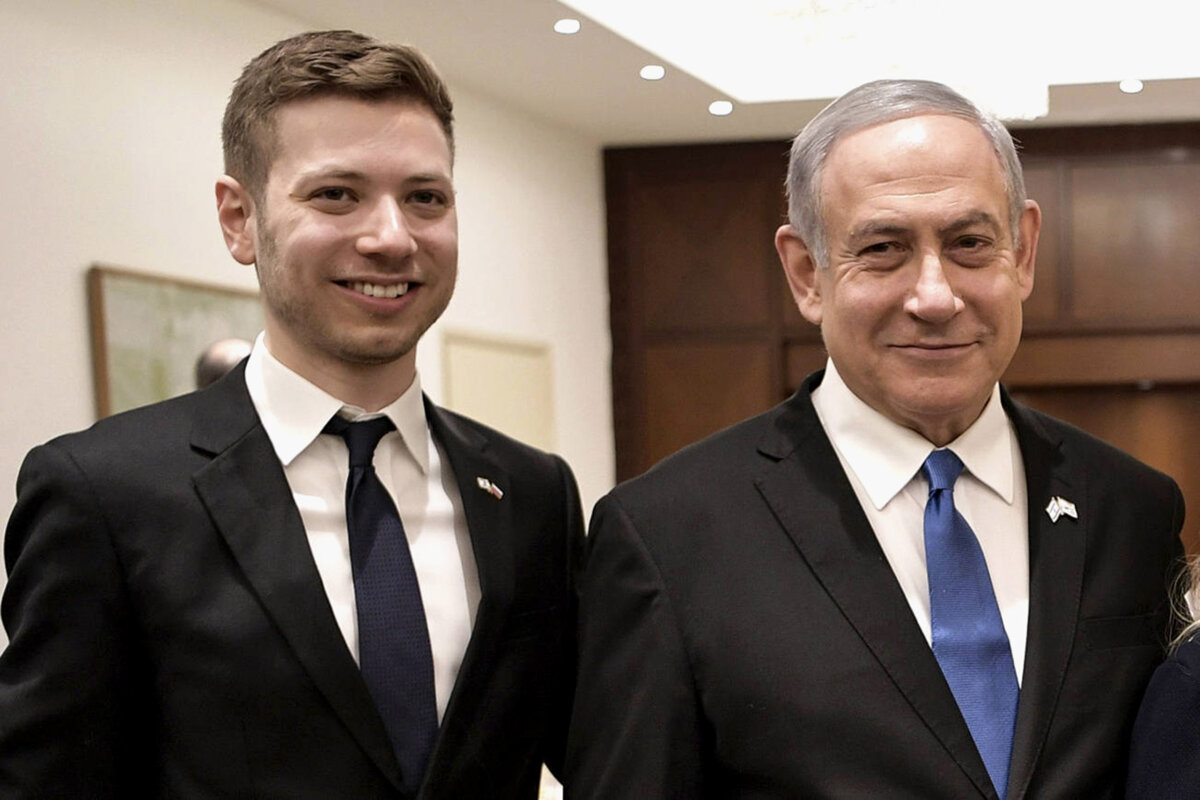 AlertesInfos's tweet photo. 🇮🇱|🇺🇸FLASH - Yaïr, l’un des fils de Benjamin Netanyahou, est toujours à Miami depuis l’attaque du Hamas le 7 octobre dernier. Le fils du premier ministre est pourtant éligible aux critères permettant de rejoindre les 360 000 réservistes.

“Il abandonne son pays”, dénoncent des soldats israéliens au front. (The Times)