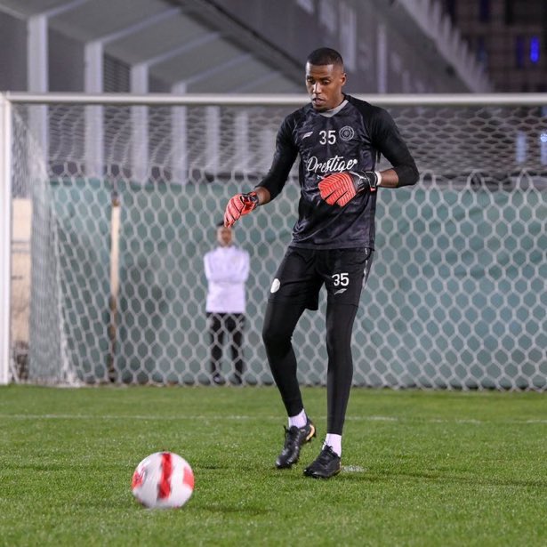 اللهم رب الناس، مذهب البأس، اشف عبدك
حسين شيعان أنت الشافي لا شافي إلا أنت شفاءً
لا يغادر سقمًا يارب

صديقي وحبيبي حسين اتمنى لك الشفاء العاجل وكلنا معاك ودعواتنا وقلوبنا معك الله يشفيك ياأخي 🙏🏼🙏🏼🙏🏼💔