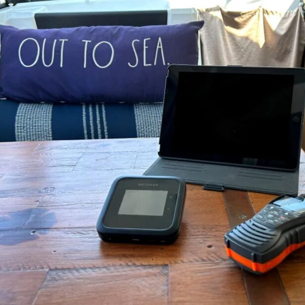 rugby_intouch's tweet image. Acheive superior onboard WiFi, with assistance from the NETGEAR M6 Pro mobile hotspot netgear.com ... now live @ rugbyrepscotland.com ! #netgear #wifirouter #christmasgifts #ad #m6pro #MobileRouter