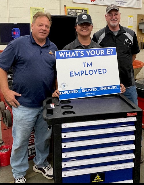 NewtechPrep's tweet photo. Congratulations to Albert Wayne, a 2nd year student in Mr. Horton's Automotive Technology program. Albert has been hired by Becker Buick as part of NEWTech's Work Based Learning opportunity.  📷
#ConnectWithNEWTech https://t.co/3braQNMCBD