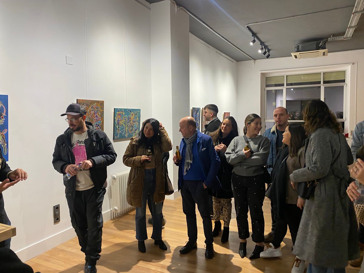 Ecientoveinte's tweet photo. Hoy inauguramos la exposición “Seres fantásticos” de Manuel Miguel en nuestro espacio en Madrid.

Manuel Miguel es el primer artista invitado y expone 12 obras que exploran el misticismo de la imaginación mexicana. 

La exposición estará abierta hasta el 7 de enero de 2024. https://t.co/bj1bYANSkt