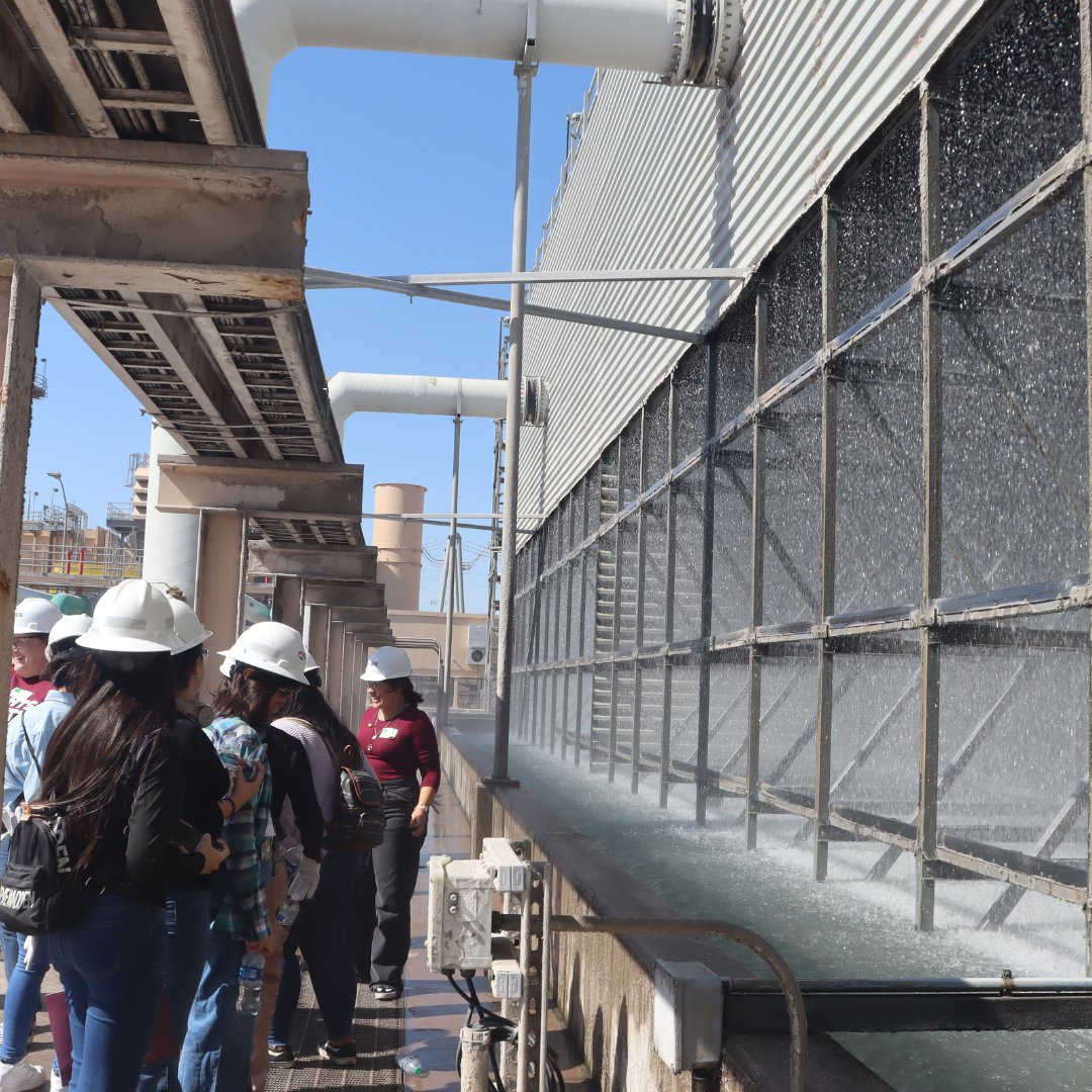 Energizing young minds! Thanks to our APS Career Day hosted by Women In Search of Excellence (WISE), over 60 high school girls delved into STEM activities, got an inside look at our Ocotillo Power Plant and learned from our expert panel of APS female officers &amp; engineers.