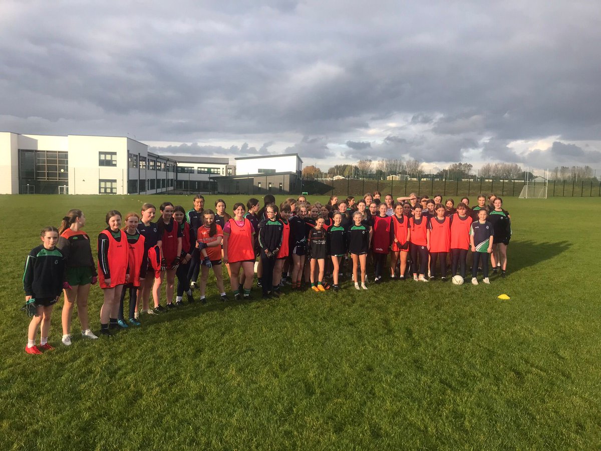 Another fantastic turn out at girls Gaelic training today with over 60 girls in attendance. Well done everyone &amp; enjoy the Halloween break 🎃🧙‍♀️🧹🙌🏻 <a href="/lismorecollege/">Lismore College</a>