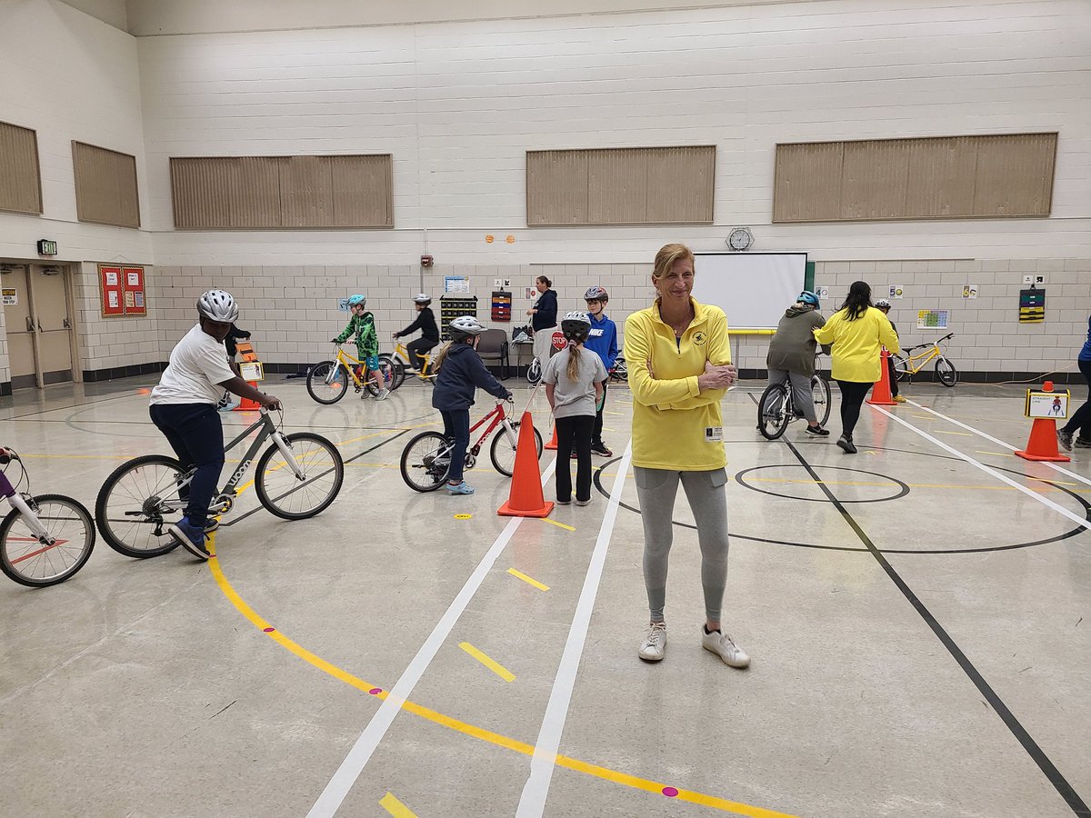 Sunset Elementary (@sunsetaacps) on Twitter photo Lots of smiles as our 5th grade students had the opportunity to ride bikes and learn about bike safety during PE. For a few, it was their first time on a bike 🚲🚲 #aacpsawesome <a href="/AACPSHPED/">AACPS HPED</a> Lots of smiles as our 5th grade students had the opportunity to ride bikes and learn about bike safety during PE. For a few, it was their first time on a bike 🚲🚲 #aacpsawesome <a href="/AACPSHPED/">AACPS HPED</a>