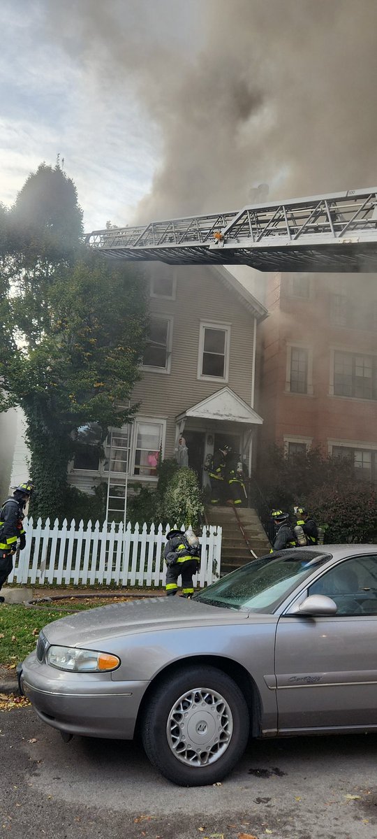 S&amp;B alarm 2834 N Racine. 2.5 story , 25x100. Exposure to North. Companies working. No injuries. All companies working