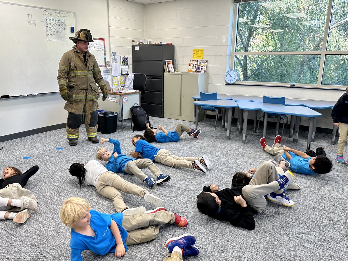 MarkhamKinders's tweet photo. K-2 students enjoyed a visit from Firefighter Captain FitzGerald this week. Students learned about fire safety, practiced crawling in the event of a fire, &amp; even practiced Stop, Drop, &amp; Roll! @McLeanSchool #McLeanSchool https://t.co/dqjZeHSGHF
