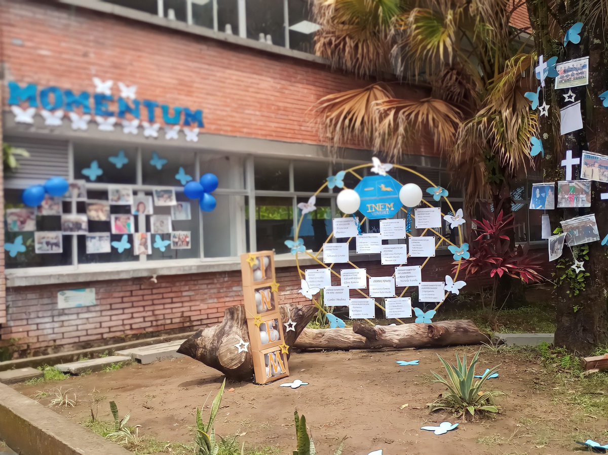 villavoeduca's tweet photo. Un espacio para incentivar la cultura, la lúdica y la ciencia en los estudiantes.

El Colegio INEM Luis López de Mesa inicia su semana cultural con las actividades: English Song Festival, Juegos Intercursos y El Museo de las Religiones. https://t.co/tPfofIBLup