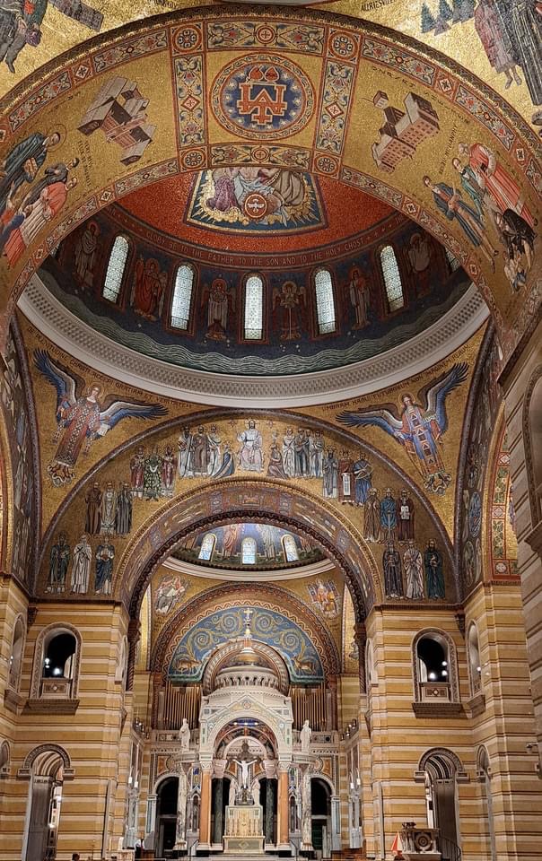MikejBa's tweet photo. I always love places of worship and the Cathedral Basilica in St Louis is magnificent. https://t.co/8TiHjo92PJ