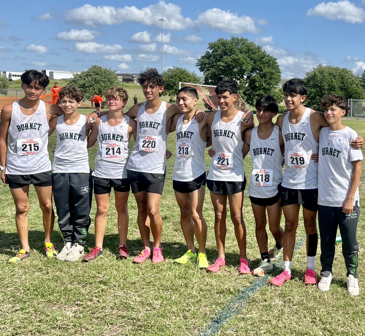 Competed in the UIL Region 3 - 4A meet today! The girls team finished with heart and clinched 4th place to advance to STATE! The boys finished 7th out of 24 with juniors Victor Aviles, 2nd and Isaias Zarate, 8th earning a trip to STATE‼️
#RELENTLESSPURSUIT