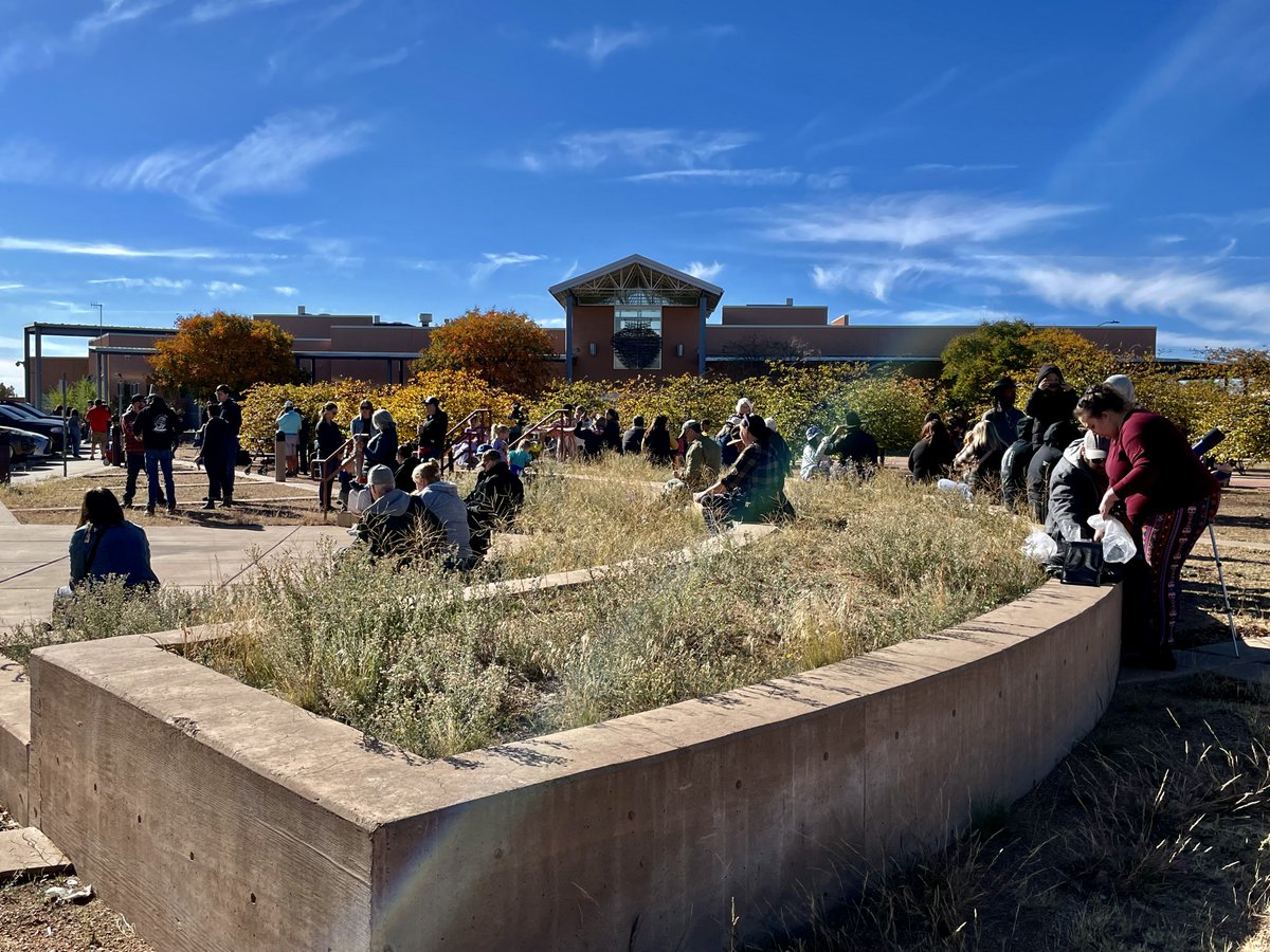 sfpl's tweet image. Our #EclipseEvent at #SouthsideLibrary was ... lit!  😄 Did you attend?  We had at least 500 people show up for our #EclipseParty and all together we handed out more than 2800 #EclipseGlasses!