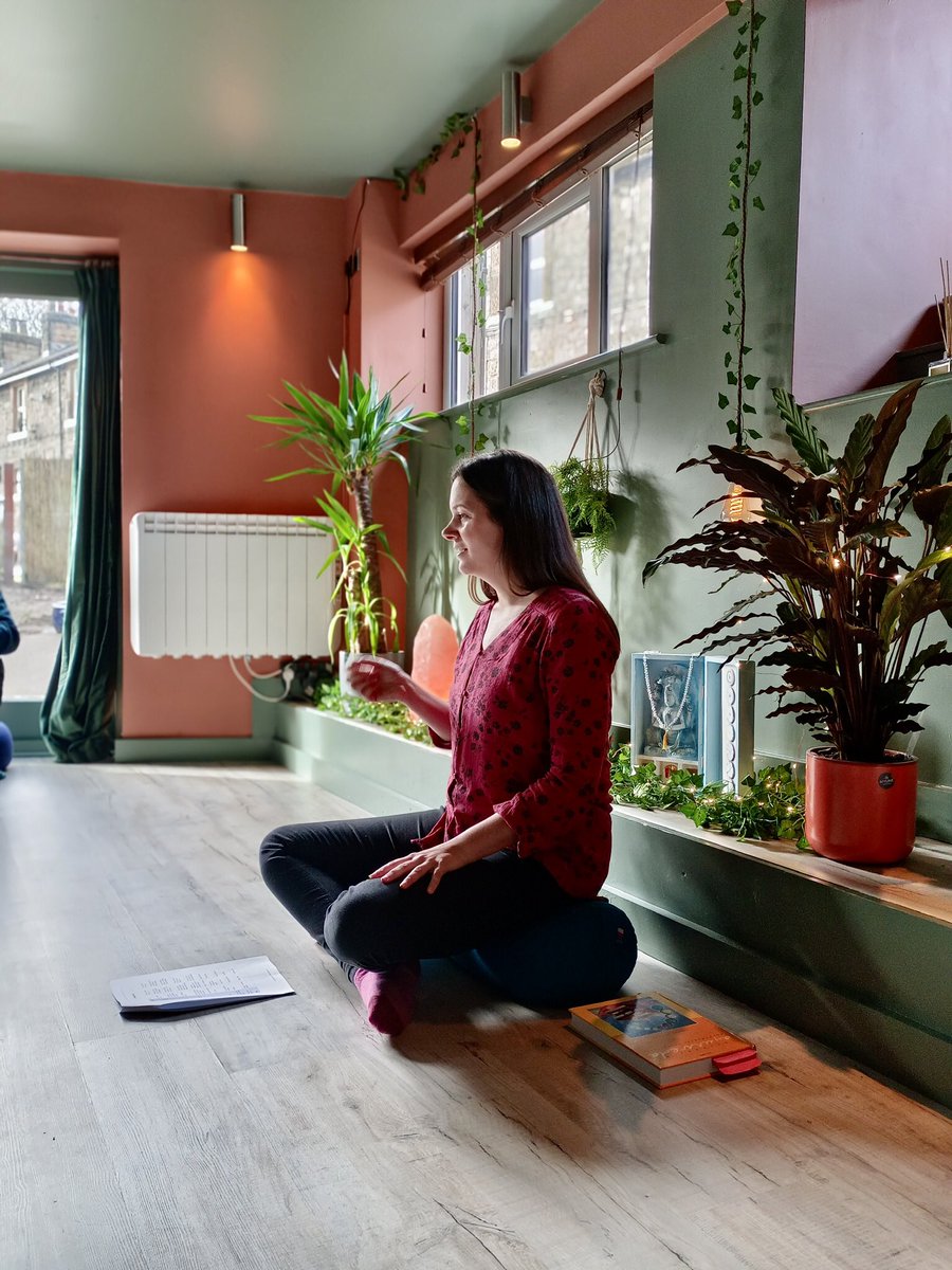 I’m excited to be giving an Ayurveda talk in the new year! 

🌿Basic Principles of Ayurveda🌿
Saturday 3rd February 2024
Space at The Mill Manchester 

Talk followed by Iyengar Yoga Day with Sue Lovell!

yogaclassesmanchester.com/https/yogaclas…