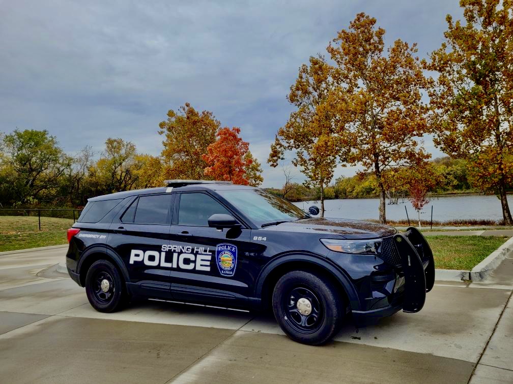 We don't write the laws.... but if we did..... It would be required to say home on the couch, drink coffee and binge watch Gilmore Girls all day with weather like this 🌧🍂