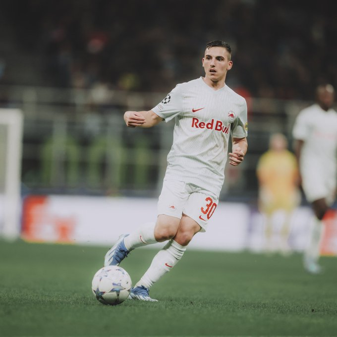 RBSalzburgXtra's tweet photo. 🗣️ Oscar Gloukh sobre o jogo de hoje: "A sensação de jogar aqui neste ambiente de San Siro foi algo muito especial. O gol do empate foi um dos gols mais emocionantes da minha carreira até agora, 

(1/2) #INTSAL #UCL https://t.co/KtkVimfdUK