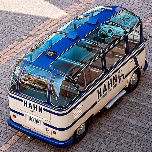 StockShaman's tweet photo. What a beauty! #auwaertercarlux #splitscreenbus #hahnautomobile #hahnclassic #nosamba #coachbuiltvw #ernstauwaerter #legendcreators https://t.co/tvEsfBebnG