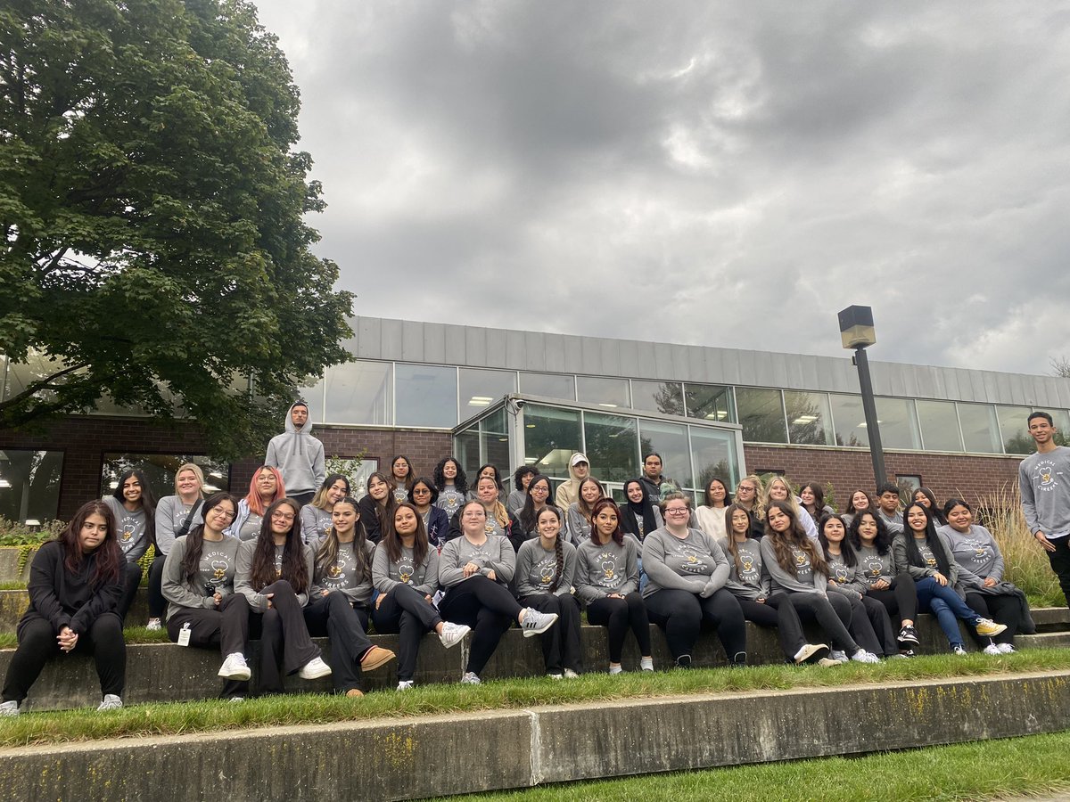 East Medical Careers students visited <a href="/nuhsedu/">National University of Health Sciences</a> to learn about #CareerOpportunities &amp; participate in the #cadaver lab 😎 #leydenpride