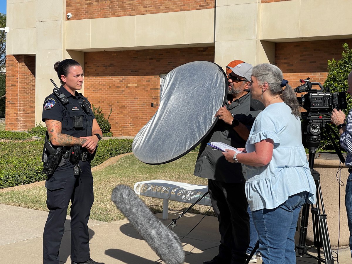 CookseyPR's tweet image. Last week, Cooksey team members @TexasDottie, @tombryson3, Joel Rowe, @jasonmeyerpr and @AnnaClark worked with @rjhinkle and @DFWMultimedia to create ads for an upcoming @CityofAllenTX recruitment campaign!
#PublicSectorPractice #Videography #RecruitmentCampaign #PublicRelations