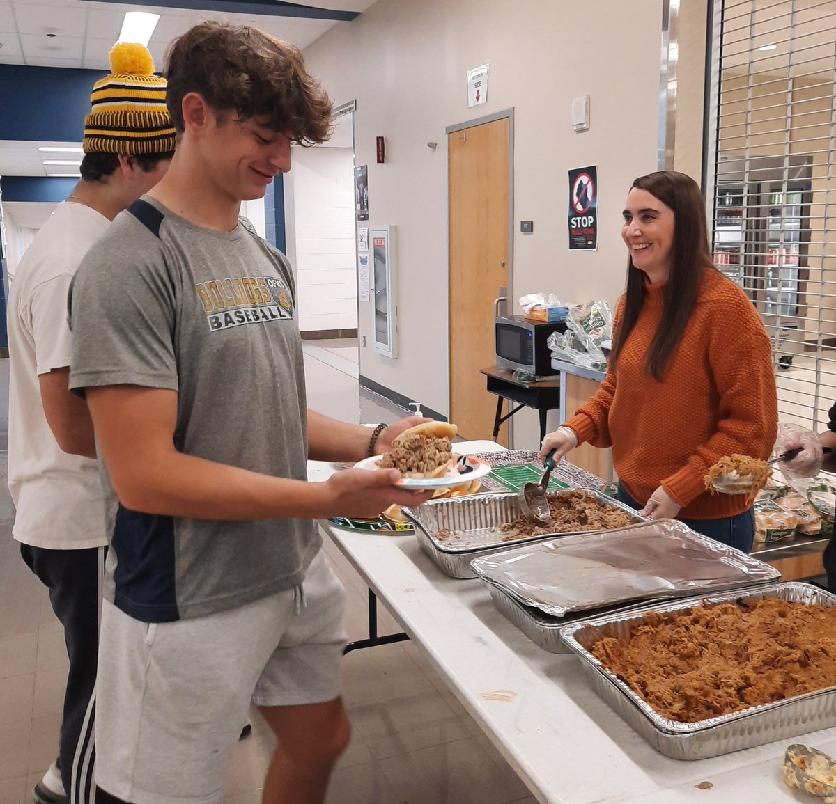 A huge Bulldog thank you to
Hop Brothers Brewing for their very generous donation to our week 10 team dinner!!  Those hungry dawgs ate very well!!  We appreciate your generosity!!
<a href="/OFfootball1/">OFfootball</a> <a href="/OFHSCheer/">OFHS Cheerleading</a>