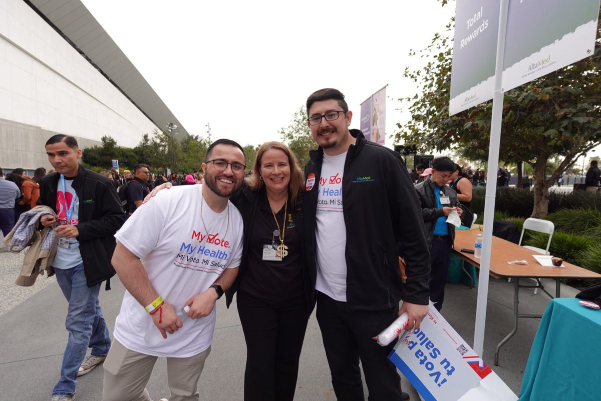 mivotomisalud (@mivotomisalud) on Twitter photo Hello from the 2023 <a href="/AltaMedHealthS/">AltaMed Health Services</a> #AllHands! 👋🏾👋🏽👋🏻
Our #civicengagement and #governmentaffairs team was out there engaging our more than 4,000 colleagues on our #MyVoteMyHeath campaign. 😍
Did you see us? Drop a 👋! #YoSoyAltaMed. Hello from the 2023 <a href="/AltaMedHealthS/">AltaMed Health Services</a> #AllHands! 👋🏾👋🏽👋🏻
Our #civicengagement and #governmentaffairs team was out there engaging our more than 4,000 colleagues on our #MyVoteMyHeath campaign. 😍
Did you see us? Drop a 👋! #YoSoyAltaMed.