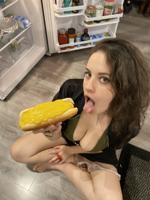 bouta mustardbate https://t.co/bvFmpniL0i