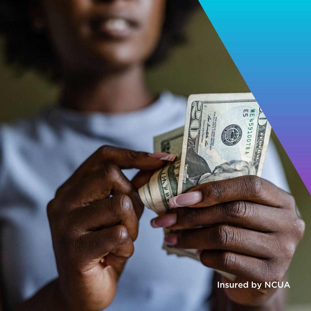 ➡️ What does it mean to “Pay yourself first?" and how do you do it?

💵 If you're looking for a fresh way to go about saving money, here is what you need to know to flip the script in terms of how you spend your money. 🔗 globalcu.info/3rdCFBw