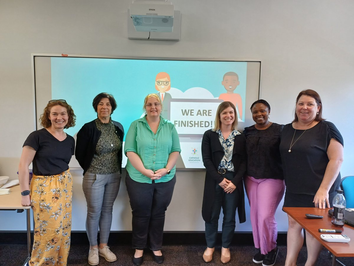 Kylie Kingdon (@mrskk8) on Twitter photo On Monday we had an amazing day finishing off 4 days of training for the new #ViSN teachers (Phase 7!). Massive thank you to Mandurah Catholic College who provided some Year 10 students to participate in a <a href="/MicrosoftTeams/">Microsoft Teams</a> call with the teachers.
#MIEExpert <a href="/MSEduANZ/">Microsoft Education ANZ</a> On Monday we had an amazing day finishing off 4 days of training for the new #ViSN teachers (Phase 7!). Massive thank you to Mandurah Catholic College who provided some Year 10 students to participate in a <a href="/MicrosoftTeams/">Microsoft Teams</a> call with the teachers.
#MIEExpert <a href="/MSEduANZ/">Microsoft Education ANZ</a>