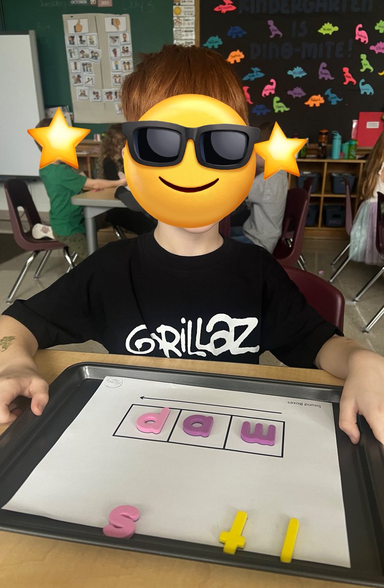 MrsBanghart's tweet photo. Some small group word chains today using magnetic letters ๐งฒ โ๏ธ @TVDSBKinder @TVDSBslp https://t.co/qu3TXLSe7H