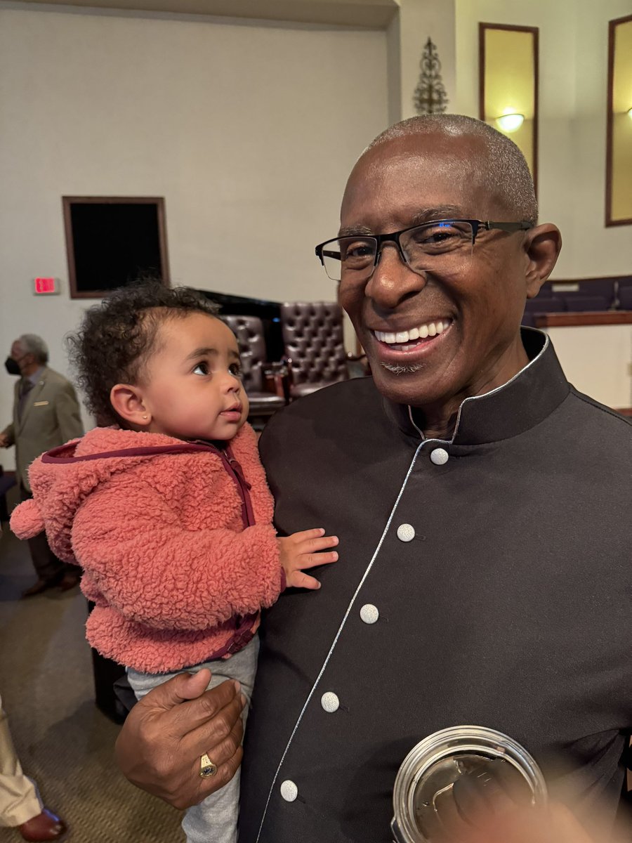 magictjohnson's tweet photo. Thank God for a praying Pastor❤️God is so good🙏🏾 @PastorRGaines #grateful https://t.co/n42D0cEnHD