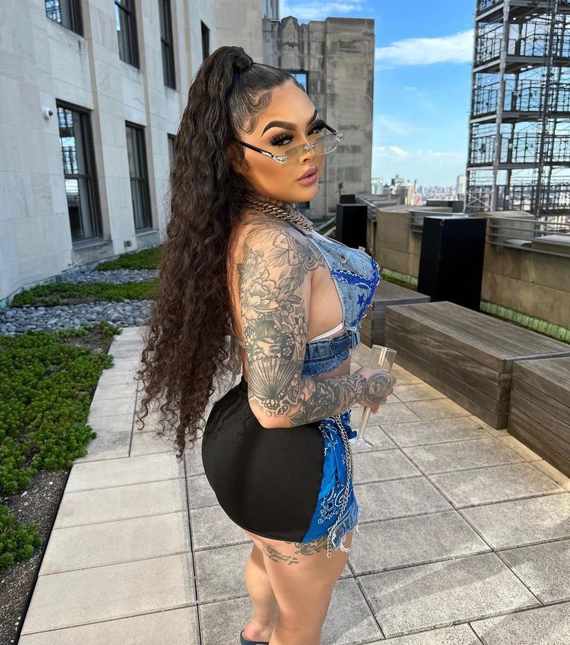 TheShadeRoom's tweet photo. Hellooooo MF! Jaidyn Alexis is now signed to a major label! See more: https://t.co/XYu7lMvqFM https://t.co/PHu6ffnqY5